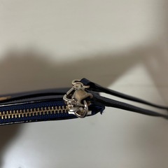 kate spade ポーチ／リストレット ネイビーの画像