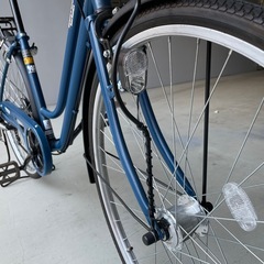 シティサイクル  （27インチ、6段変速、オートライト）の画像