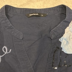 Desigual デシグアル　ロゴ刺繍、長袖シャツ　Mサイズの画像