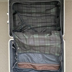 大型スーツケース、お譲りします。の画像