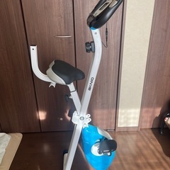 収納できるサイクリングマシーンの画像