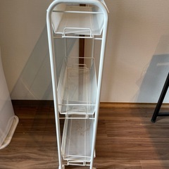 スチールラックの画像