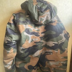 QUIKSILVERダウンジャケットの画像