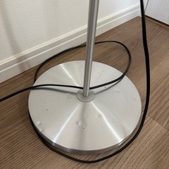 IKEAフロアランプの画像