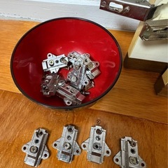 蝶番　スライド蝶番　ドア
の画像