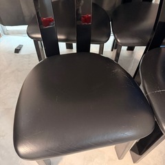 レザーの椅子4脚セットの画像