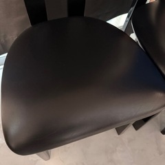 レザーの椅子4脚セットの画像