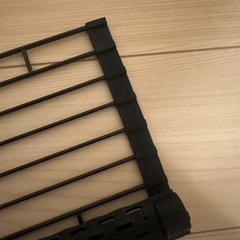 山崎実業 tower タワー 折り畳み水切り シリコーントレー付き ブラック Lの画像