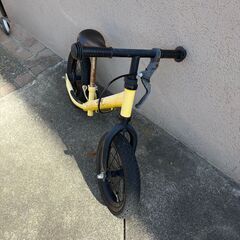 【中古】幼児用ストライダー Sparky 初めての自転車練習に 動作品 イエロー 黄色 の画像