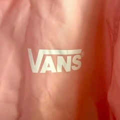 🌟年末年始大特価 VANSナイロンジャケット🌟の画像