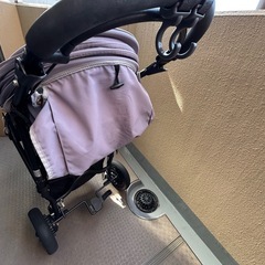 【無料・年末年始限り】エアバギーココ ベビーカー 本体グレー  ボーダークッション付きの画像