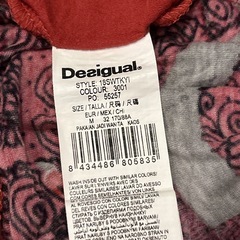 Desigual 幾何学　スパンコール　Vネック Tシャツ Mの画像