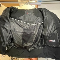 ほぼ未使用　BURTLE5050 XXLブラック　厚みがある為けっこう暖かいです❗️の画像