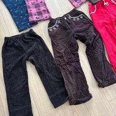 ★130cm・女の子冬物ズボン★の画像