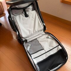 【未使用・美品】子どもが乗れるスーツケース／キャリーケース（ブラック）※引き取り限定の画像