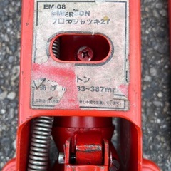 2tジャッキの画像