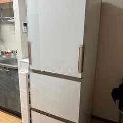 シャープ冷蔵庫350L どっちもドア 2025年製の画像