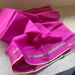 布地　シアー　光沢　ピンクの画像