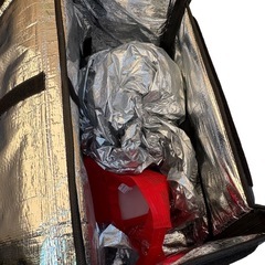 出前館　バッグ　帽子　スマホ入れ　緩衝材の画像