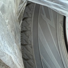 セレナで使用スタッドレスタイヤの画像