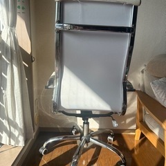 ワークチェア／オフィスチェア（ホワイト）※現状渡しの画像