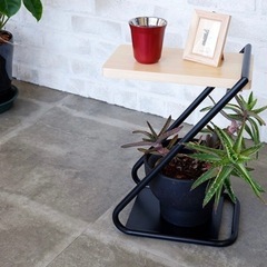 COLLEND アイアンレッグサイドテーブル ローの画像