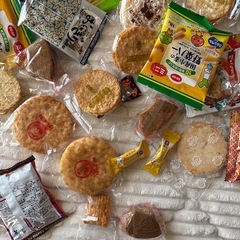 お菓子　沢山の画像