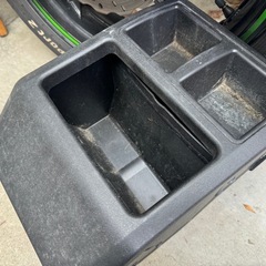 ハイエースセンターコンソールの画像