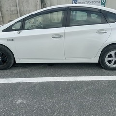 トヨタプリウス30の画像