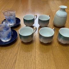 食器類 まとめ売り　陶器・木製プレート・急須・湯呑み・ガラスコップ・マグカップ・お重・お弁当箱・花瓶などの画像