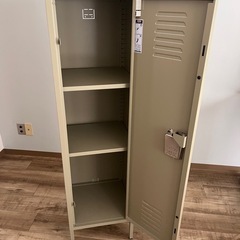 スチールロッカーの画像