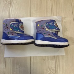 スノーブーツ 18 滑り止め金具付き　女の子の画像