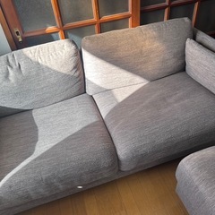 ソファー　オットマン付　近場なら配達の画像