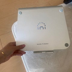 spinido TI Stationアルミニウムパソコンを置く台の画像