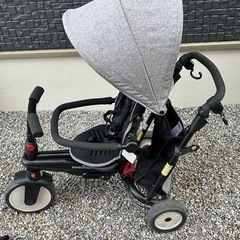 smarTrike ベビーカー三輪車の画像