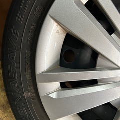 ノーマルタイヤの画像