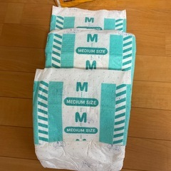 大人用オムツの画像