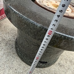 大きめの火鉢(練炭コンロ付き)の画像