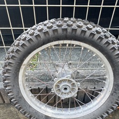 DRZ タイヤ 前後の画像