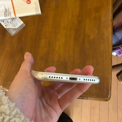 iPhone8 ドコモ  256ギガ 背面割れの画像