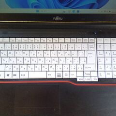 ノートパソコン（USB-WEBカメラ付き）　18,000円の画像