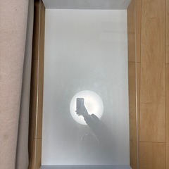 ガラスローテーブルの画像