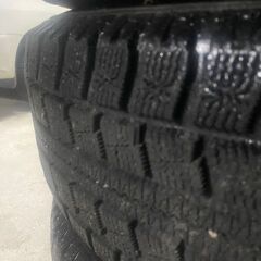 スタッドレスタイヤ　ミニバンなどに　ホイル付きの画像