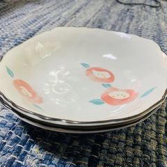 たち吉　椿が素敵な器　2個セットの画像