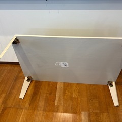 テーブル　白の画像