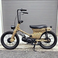 ホンダ スーパーカブ 50cc 3速 キック レオパード
ヒョウの画像