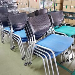 中古インテリア・オフィス家具 大放出セール！デスク・チェア・収納棚など在庫多数ありの画像