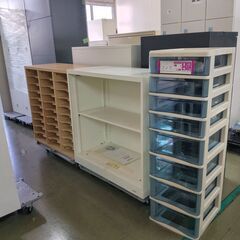 中古インテリア・オフィス家具 大放出セール！デスク・チェア・収納棚など在庫多数ありの画像