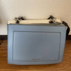 CHARLES&KEITHバッグの画像