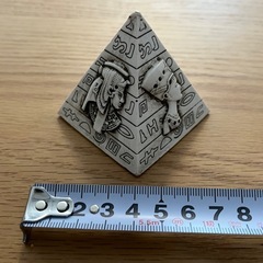 エジプト ピラミッド 置物の画像